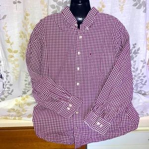 Barely worn! 🍀 Very Nice!🍀 IZOD button up🍀Sz2XL🍀